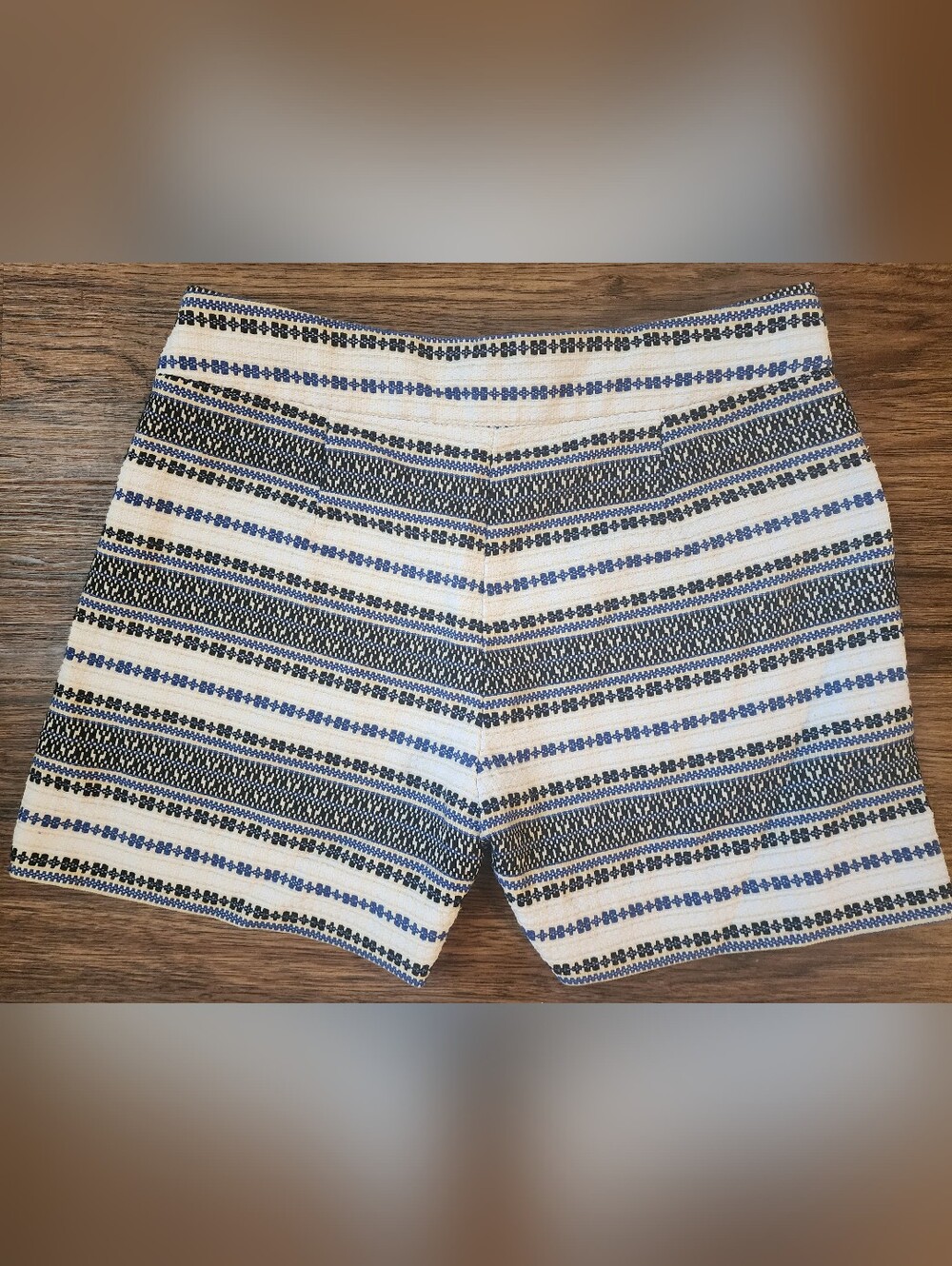 GAP Jacquard Geometric Stripe Shorts Size 8 Blue Ivory